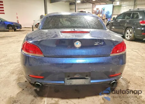 2011 BMW Z4 Sdrive35I z USA, uszkodzony, nr VIN WBALM7C52BE383136